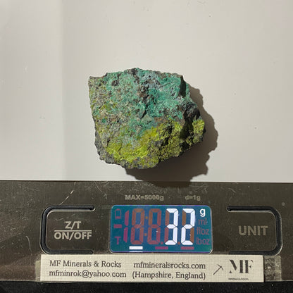 VESIGNIEITE [ETC] : NEW CLIFFE HILL QUARRY, LEICESTERSHIRE, ENGLAND 32g MF4604