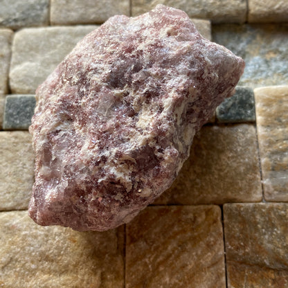 LEPIDOLITE MICA IN CLEAVELANDITE : OTJUA MINE, ERONGO, NAMIBIA. 84g MF5318