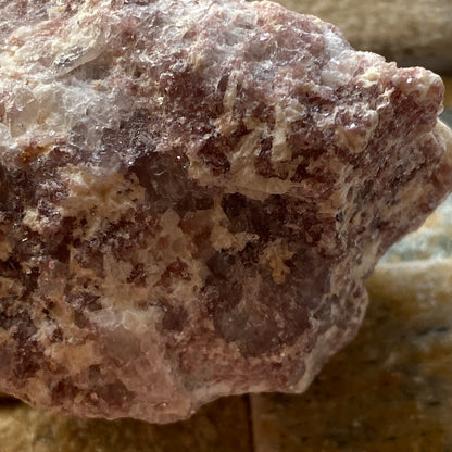 LEPIDOLITE MICA IN CLEAVELANDITE : OTJUA MINE, ERONGO, NAMIBIA. 84g MF5318