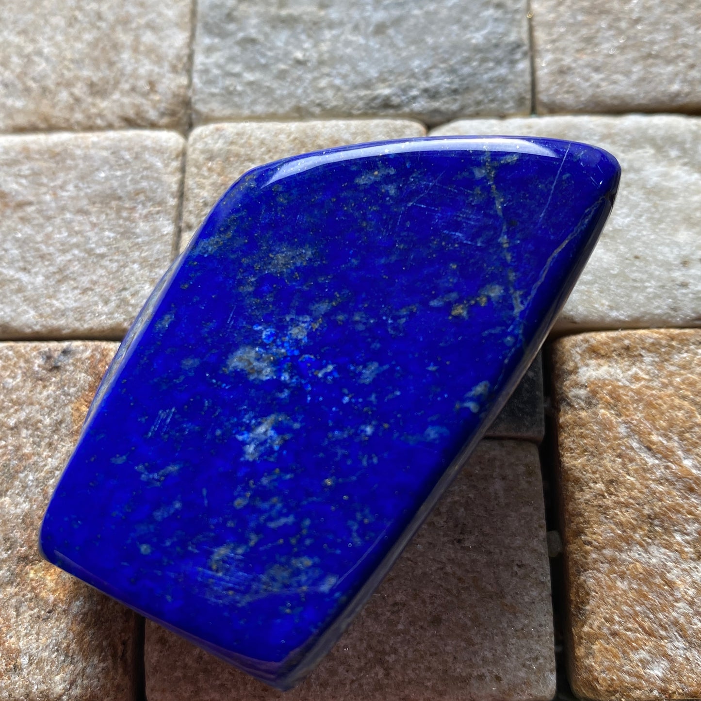 LAPIS LAZULI GEMSTONE = KOKCHA VALLEY, BADAKHSHAN, AFGANISTAN 48g MF5374