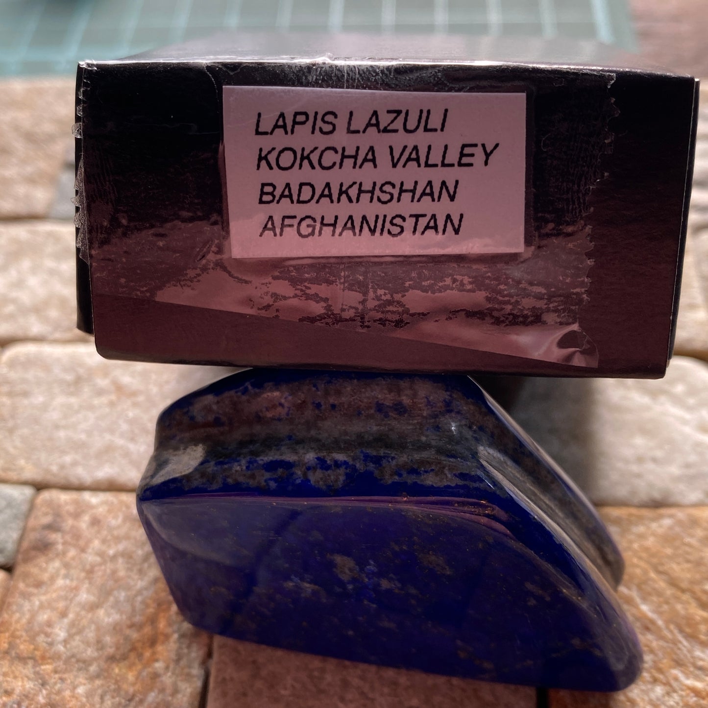 LAPIS LAZULI GEMSTONE = KOKCHA VALLEY, BADAKHSHAN, AFGANISTAN 48g MF5374