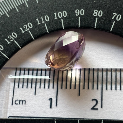 AMETHYST/AMETRINE GEMSTONE - EROGO, NAMIBIA. 3.89Ct MFG2198