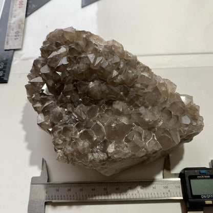 QUARTZ CRYSTAL ASSEMBLAGE : GOONVEAN PIT, NANDEAN, CORNWALL 1257g MF4601