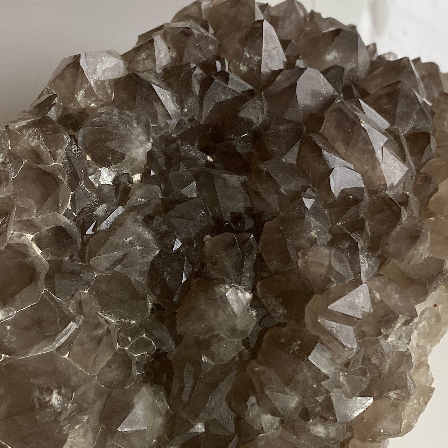 QUARTZ CRYSTAL ASSEMBLAGE : GOONVEAN PIT, NANDEAN, CORNWALL 1257g MF4601