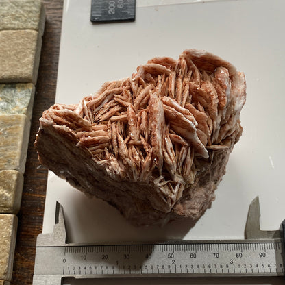 BARYTE WITH CALCITE ; TAFF'S WELL, PENTYRCH, WALES, U.K. 575g MF4622