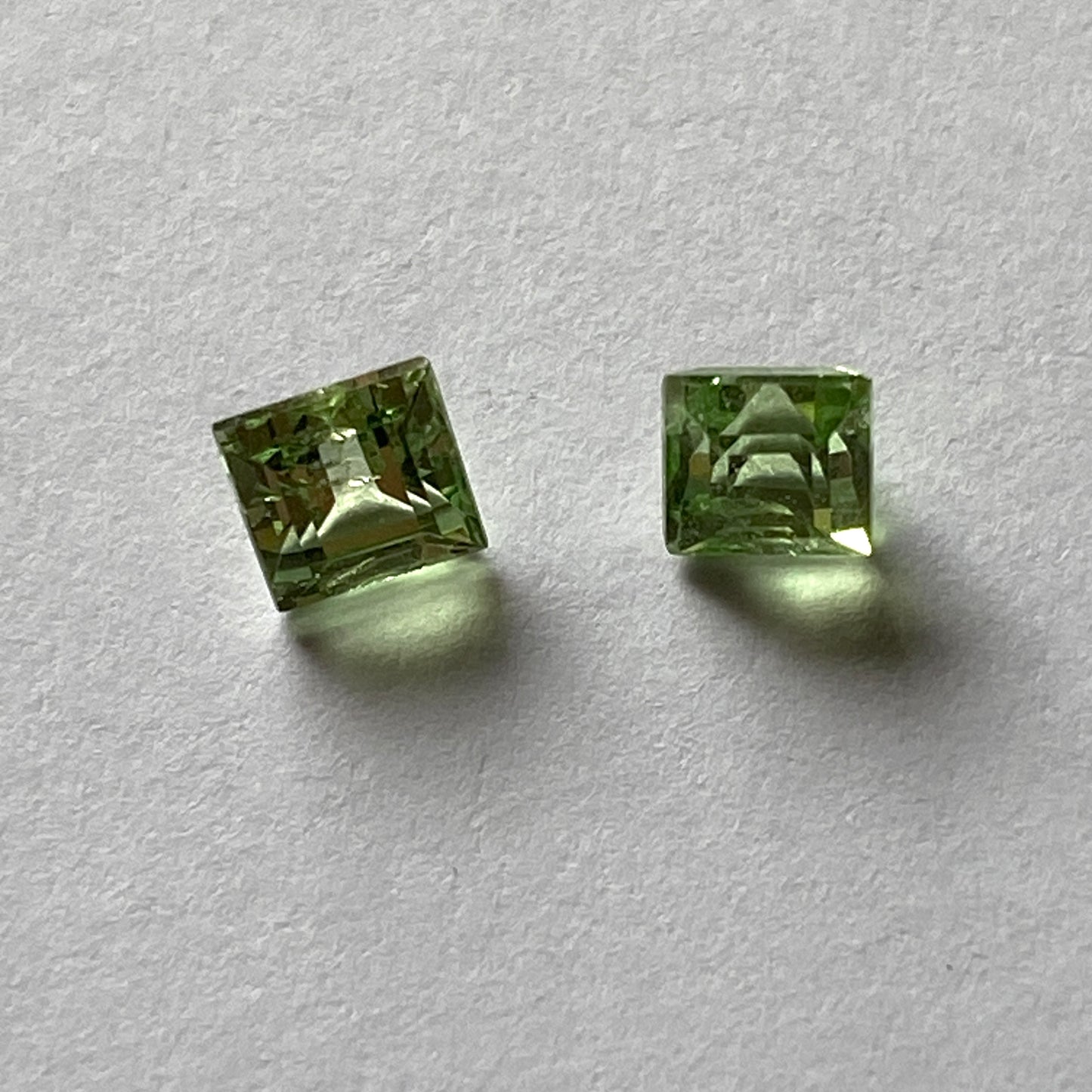 TSAVORITE NATURAL GEMSTONES x 2 - MERALANI HILLS, TANZANIA 0.87Ct. MFG1886