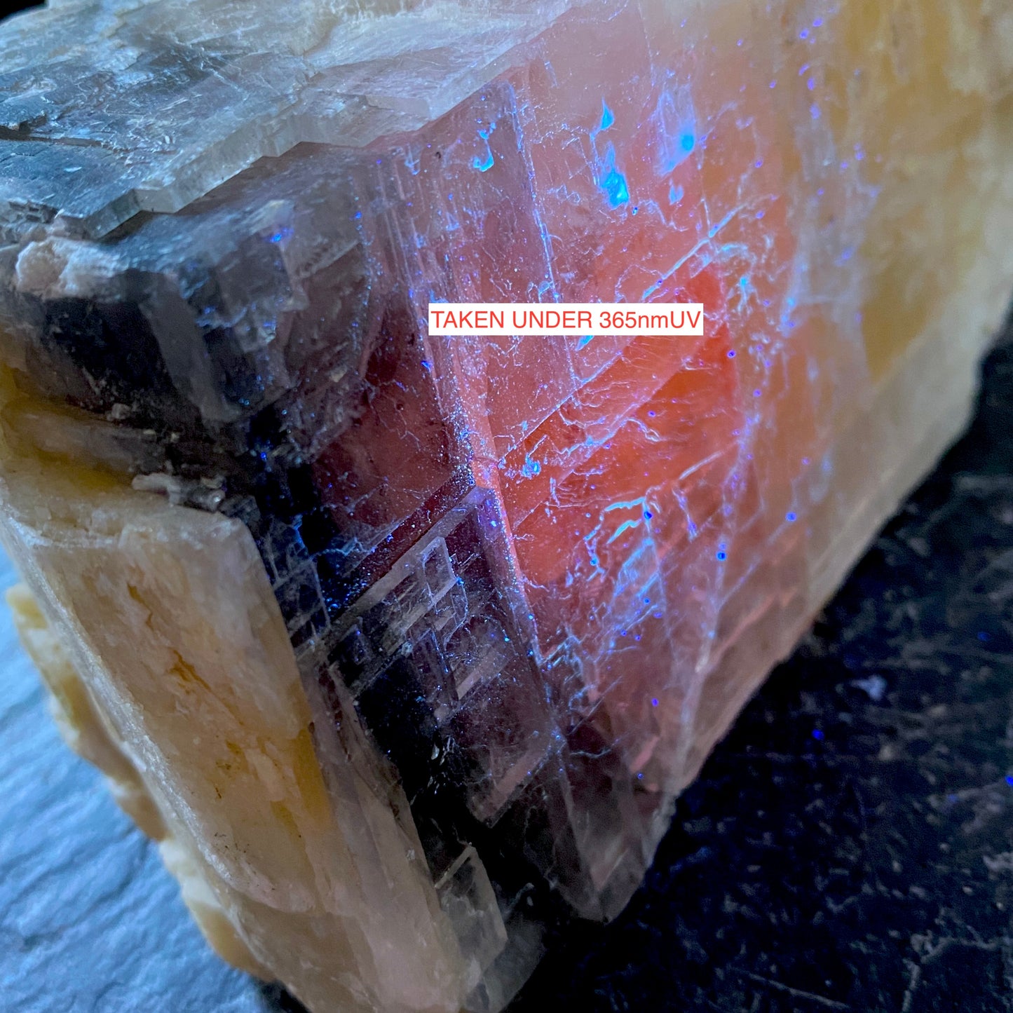 CALCITE RARE SPECIMEN FROM MADAWASKA MINE, ONTARIO, CANADA LARGE 692g MF370