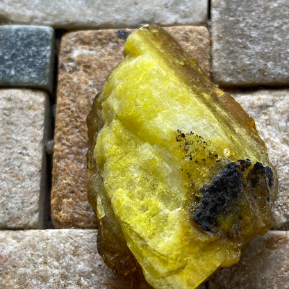 ETTRINGITE RARE MINERAL FROM N'CHWANING MINE, SOUTH AFRICA  10g. MF5342
