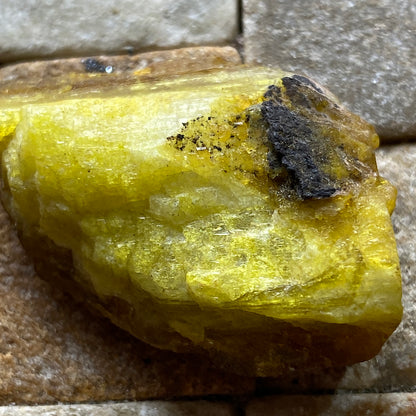 ETTRINGITE RARE MINERAL FROM N'CHWANING MINE, SOUTH AFRICA  10g. MF5342