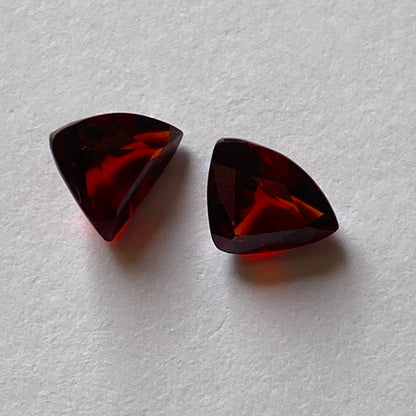 SPESSARTINE GARNET GEMSTONES x2 - NAVEGADORA MINE, MINAS GERAIS, BRAZIL 2.39Ct MFG1588