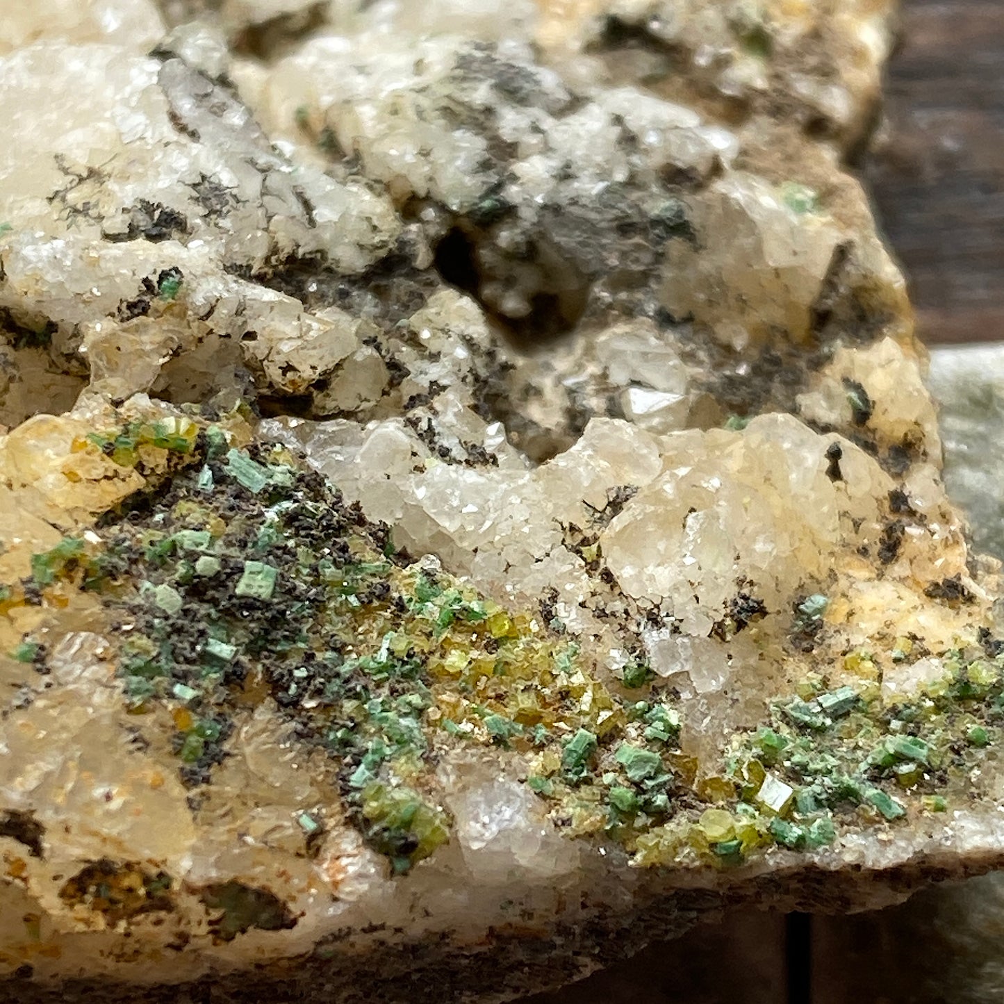 PYROMORPHITE WITH QUARTZ - NANT-Y-MOCH, TREFRIRIG, CEREDIGION, WALES 36g MF305