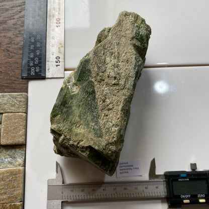 DIOPSIDE LARGE SPECIMEN FROM DIOPSIDRINNE, AUSTRIA  1173g. MF5323
