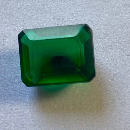 ZIRCONIUM SYNTHETIC GEMSTONE - 10.55Ct.  MFG3005