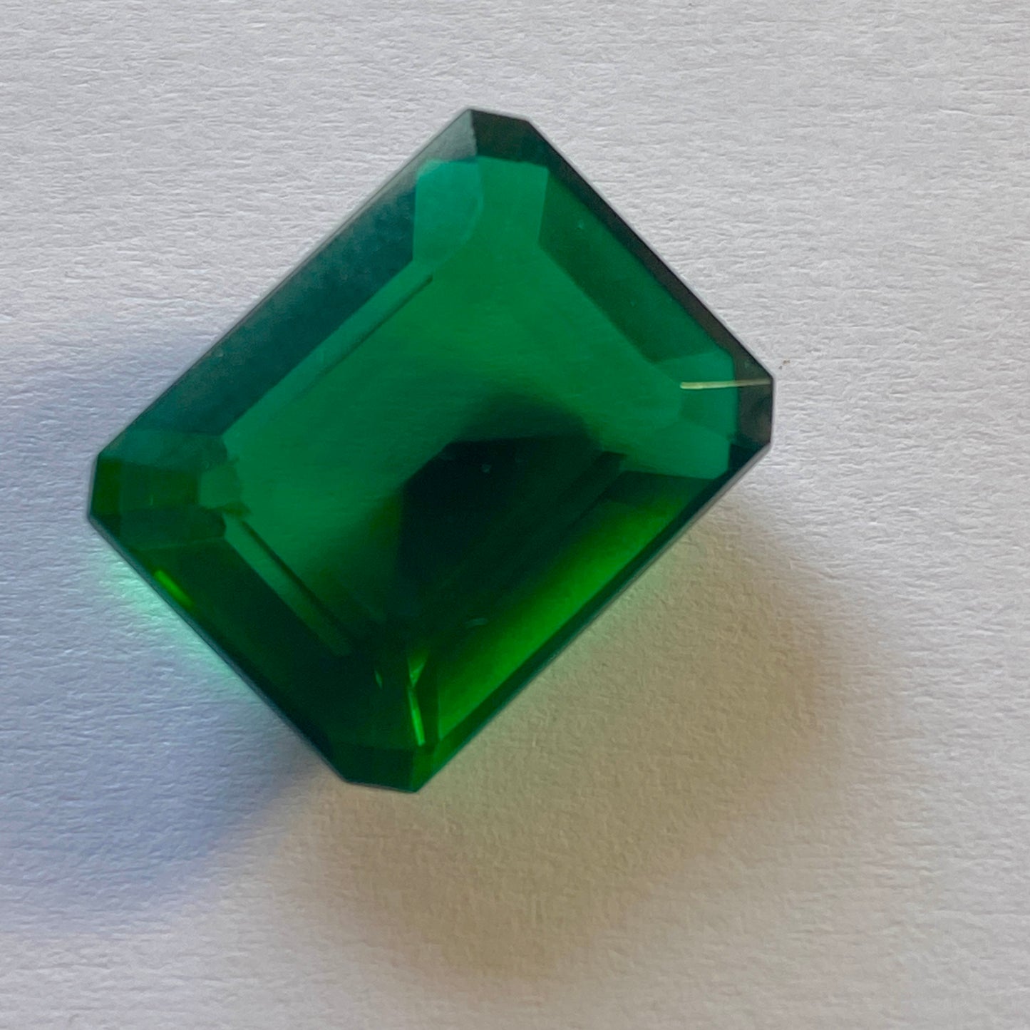 ZIRCONIUM SYNTHETIC GEMSTONE - 10.55Ct.  MFG3005