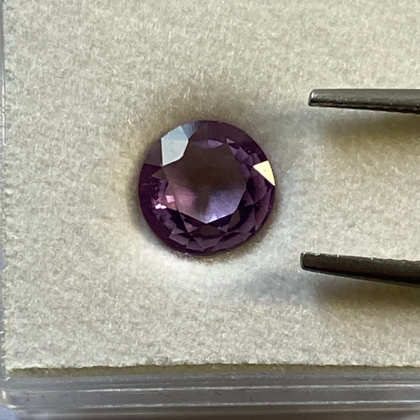 AMETHYST QUARTZ NATURAL MINED GEMSTONE - BAHIA, BRAZIL. 1.40Ct. MF924