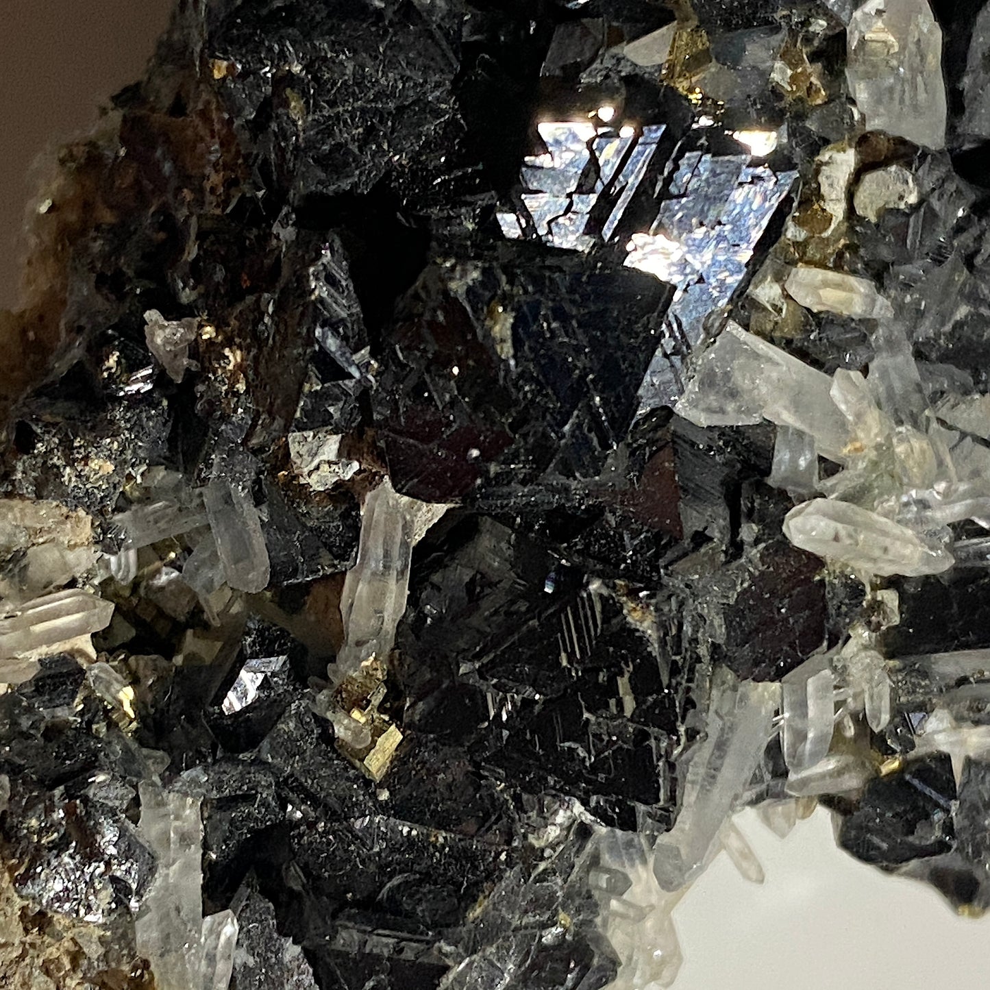SPHALERITE/PYRITE/QUARTZ : HUARON MINE, HUAYLLAY DISTRICT, PASCO PROVINCE, PERU
