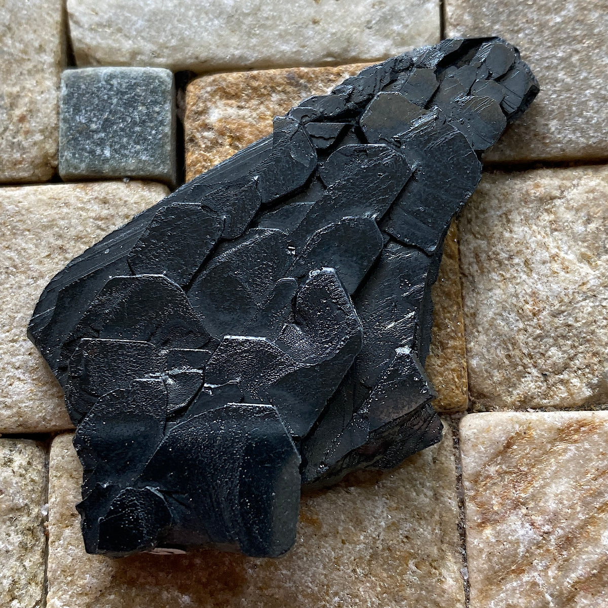 HEMATITE EXQUISITE SPECIMEN FROM CAVRADI GORHE, SWITZERLAND 16g MF5334