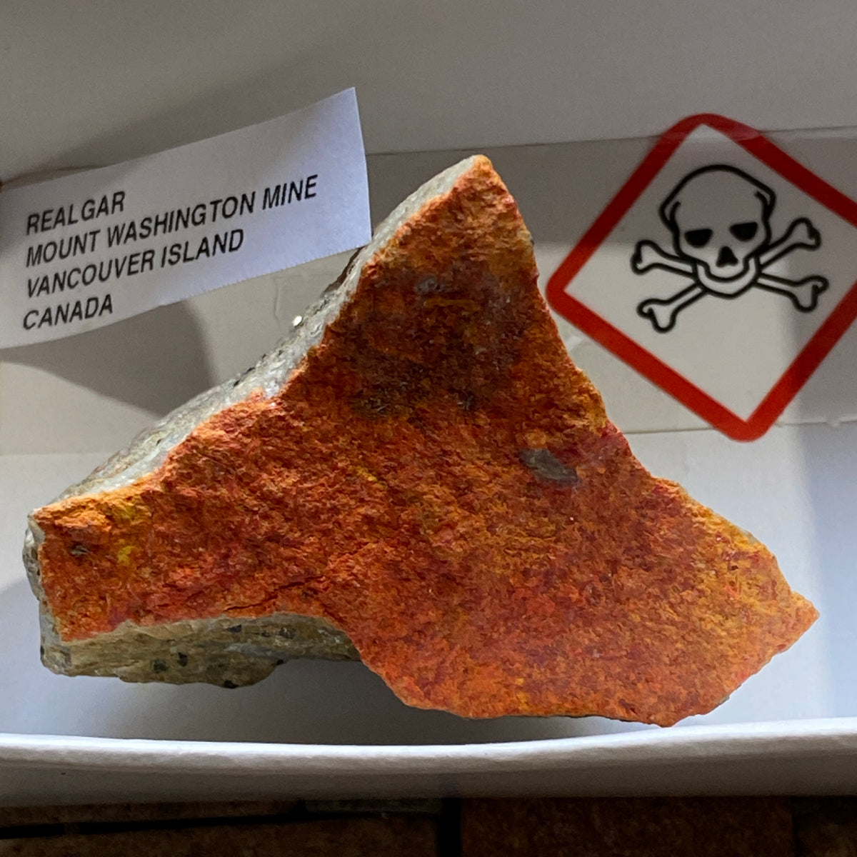 REALGAR : MOUNT WASHINGTON MINE, VANCOUVER ISLAND, CANADA 44g MF5338