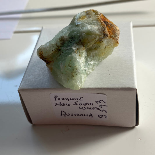 PREHNITE - PROSPECT QUARRY, N.S.W., AUSTRALIA 24g.  MF3593