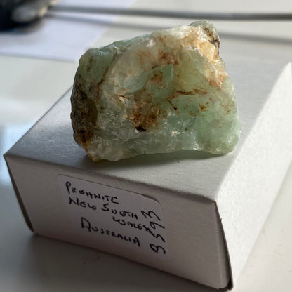 PREHNITE - PROSPECT QUARRY, N.S.W., AUSTRALIA 24g.  MF3593