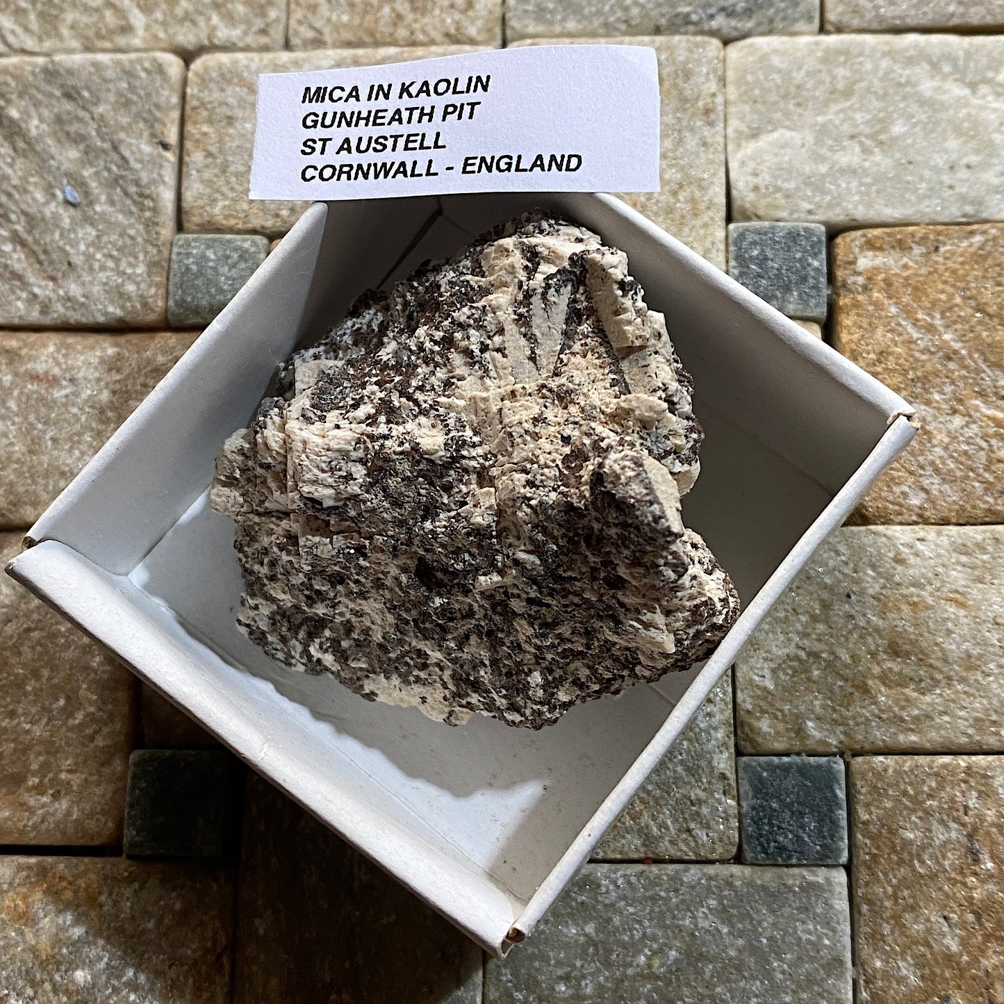 MICA IN KAOLIN - ST AUSTELL CLAY PITS, CORNWALL, ENGLAND 44g MF162