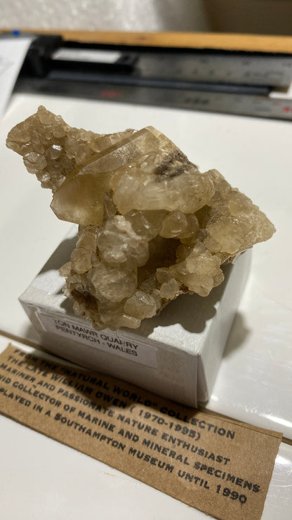 CALCITE : TOM MAWR QUARRY, PENTYRCH, WALES  72g. MF5327