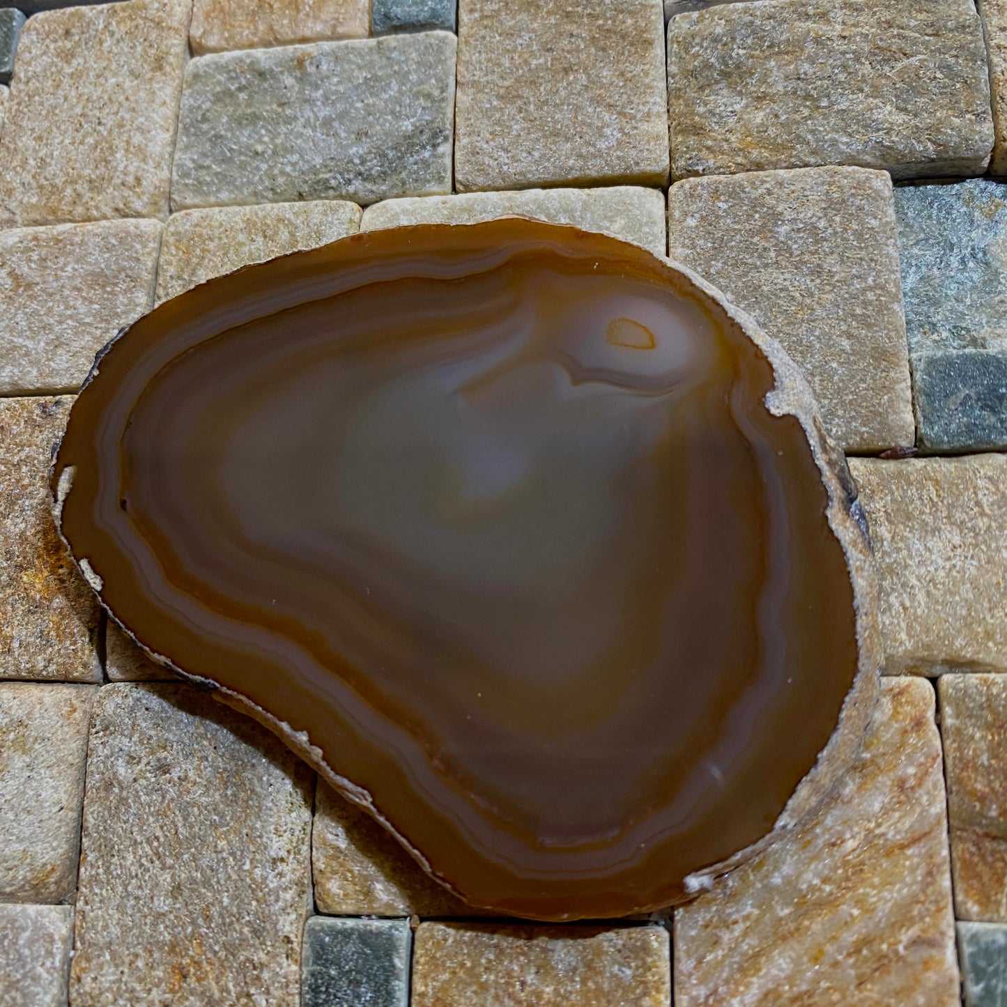 AGATE QUARTZ SLICE - SCURDIE NESS, MONTROSE, ANGUS, SCOTLAND 49g MF295