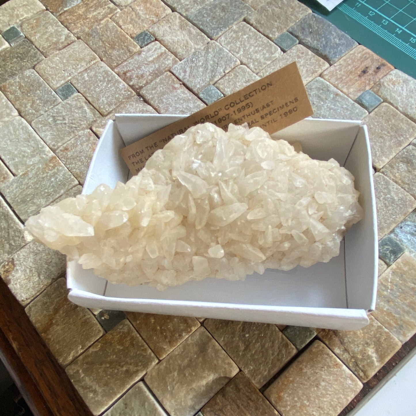 CALCITE 'RICE GRAIN" HABIT - COLEMANS QUARRY, SOMERSET 280g. MF6306