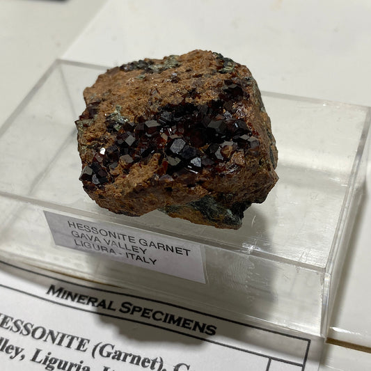 HESSONITE GARNET : GAVA VALLEY, LIGURIA, ITALY. 48G MF4630