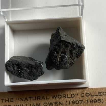 MAGNETITE SPECIMENS x 2 - BROSSO MINE, ITALY. TOTAL 12g. MF3595