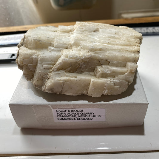 CALCITE : TORR WORKS QUARRY, CRANMORE, MENDIP, SOMERSET  329g MF5329