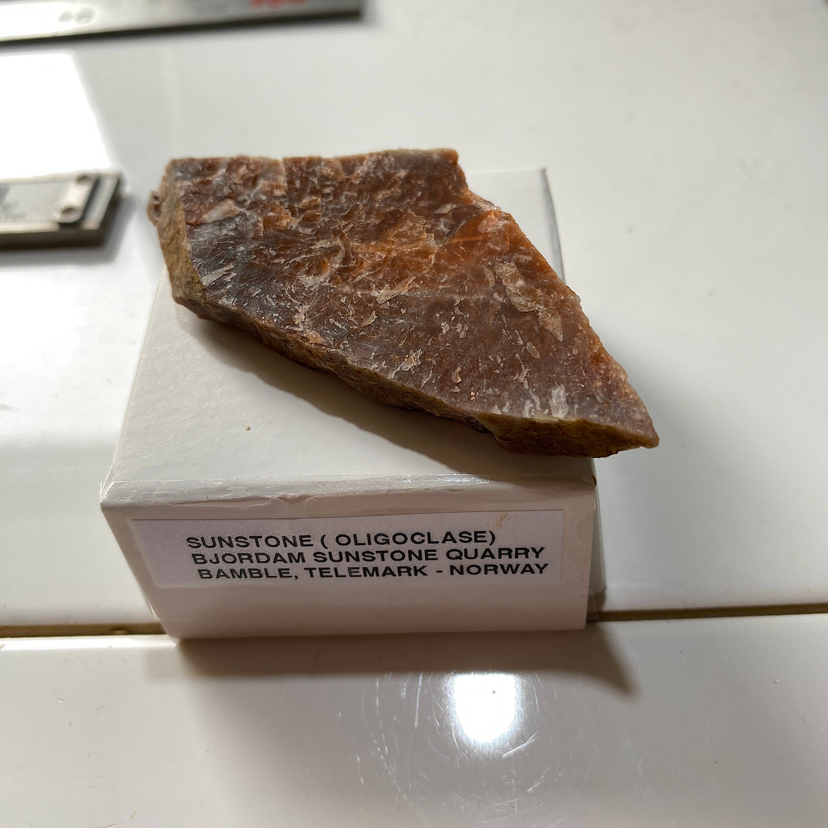 SUNSTONE [OLIGOCLASE] : BJORDAN SUNSTONE QUARRY, BAMBLE, TELEMARK, NORWAY. 24g MF5339
