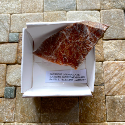 SUNSTONE [OLIGOCLASE] : BJORDAN SUNSTONE QUARRY, BAMBLE, TELEMARK, NORWAY. 24g MF5339