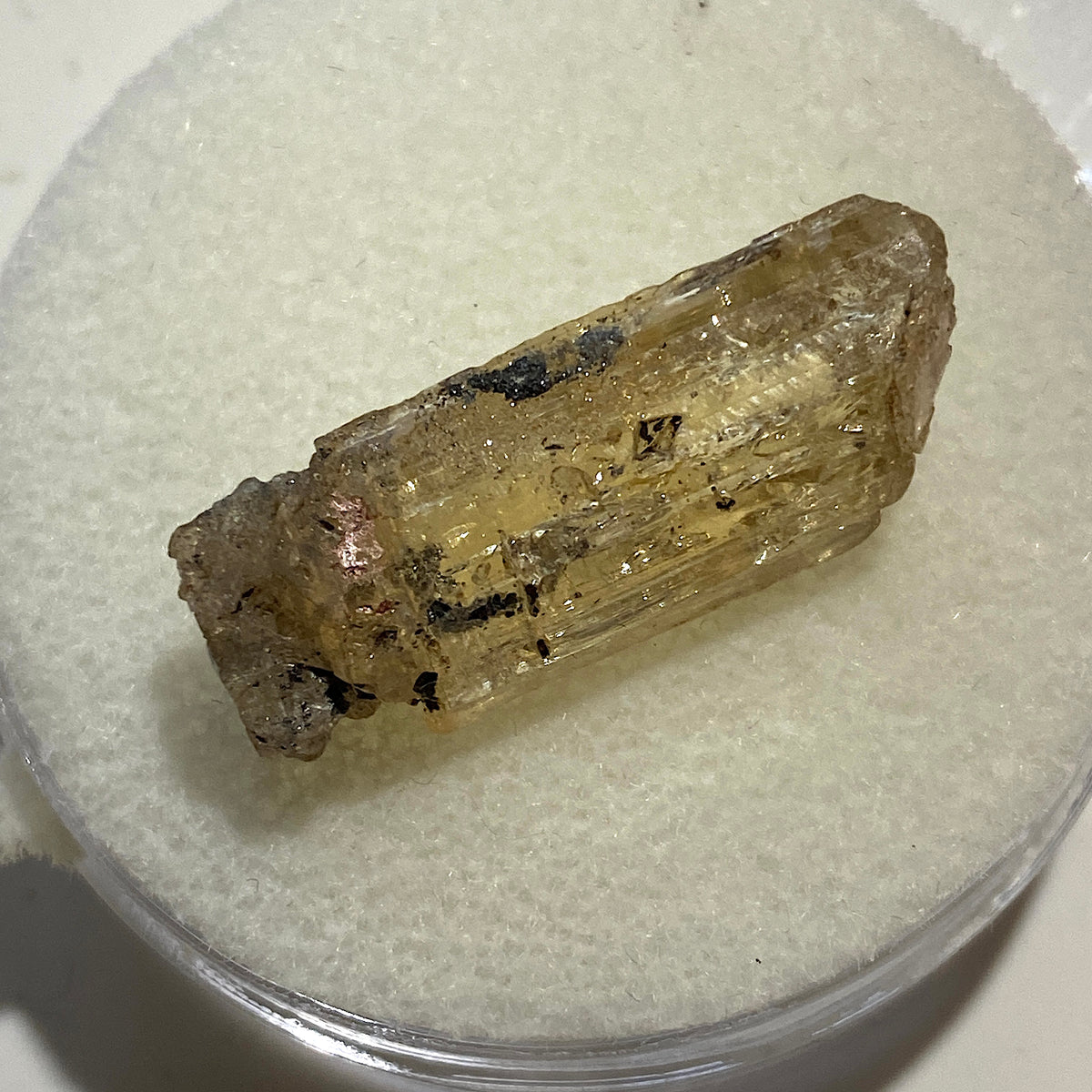 TOPAZ CRYSTAL : OURO PRETO, MINAS GERAIS, BRAZIL  21.30Ct. MF5343