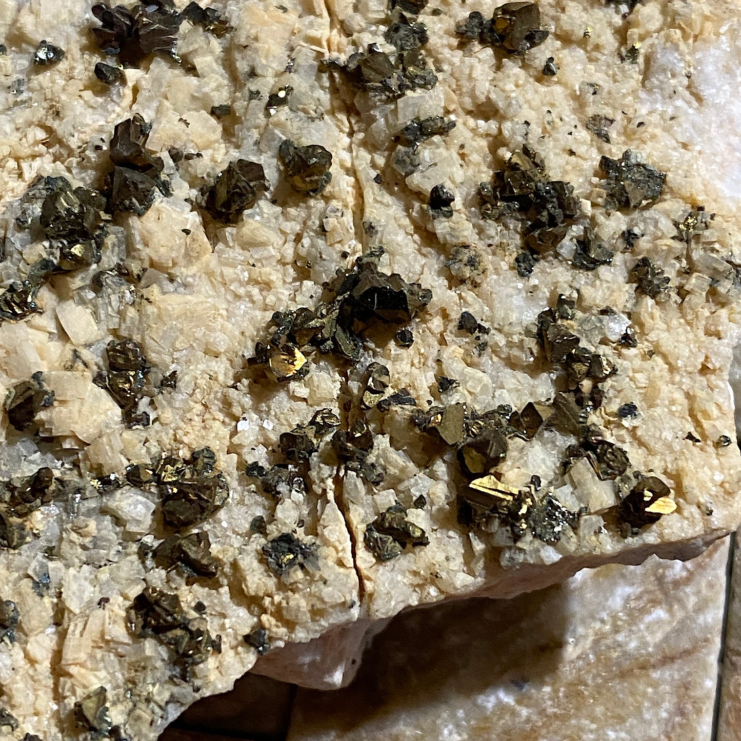 CHALCOPYRITE/DOLOMITE/BARYTES: DREISLER MINE, SAVERLAND, GERMANY. 143g MF4677