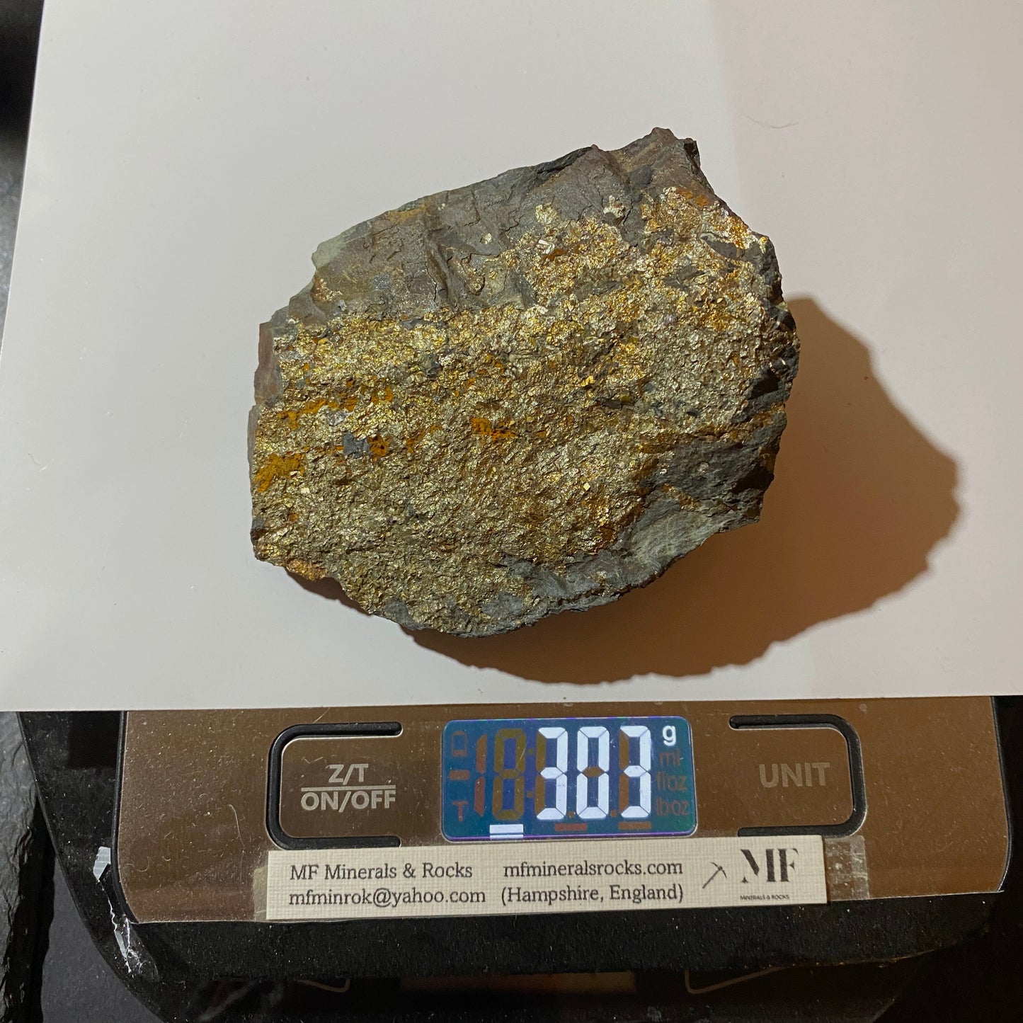 CHALCOPYRITE ON SLATE : CWM-Y-LLAN MINE, SNOWDONIA, WALES. 303g MF4664