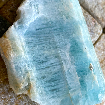 AQUAMARINE BERYL DRILL CORE SPECIMEN - SHIGAR, PAKISTAN. 19g MF3743