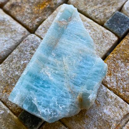 AQUAMARINE BERYL DRILL CORE SPECIMEN - SHIGAR, PAKISTAN. 19g MF3743