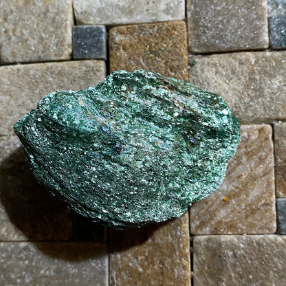 FUCHSITE MICA : MAYRHOFEN, TYROL, AUSTRIA. 68g. MF5346