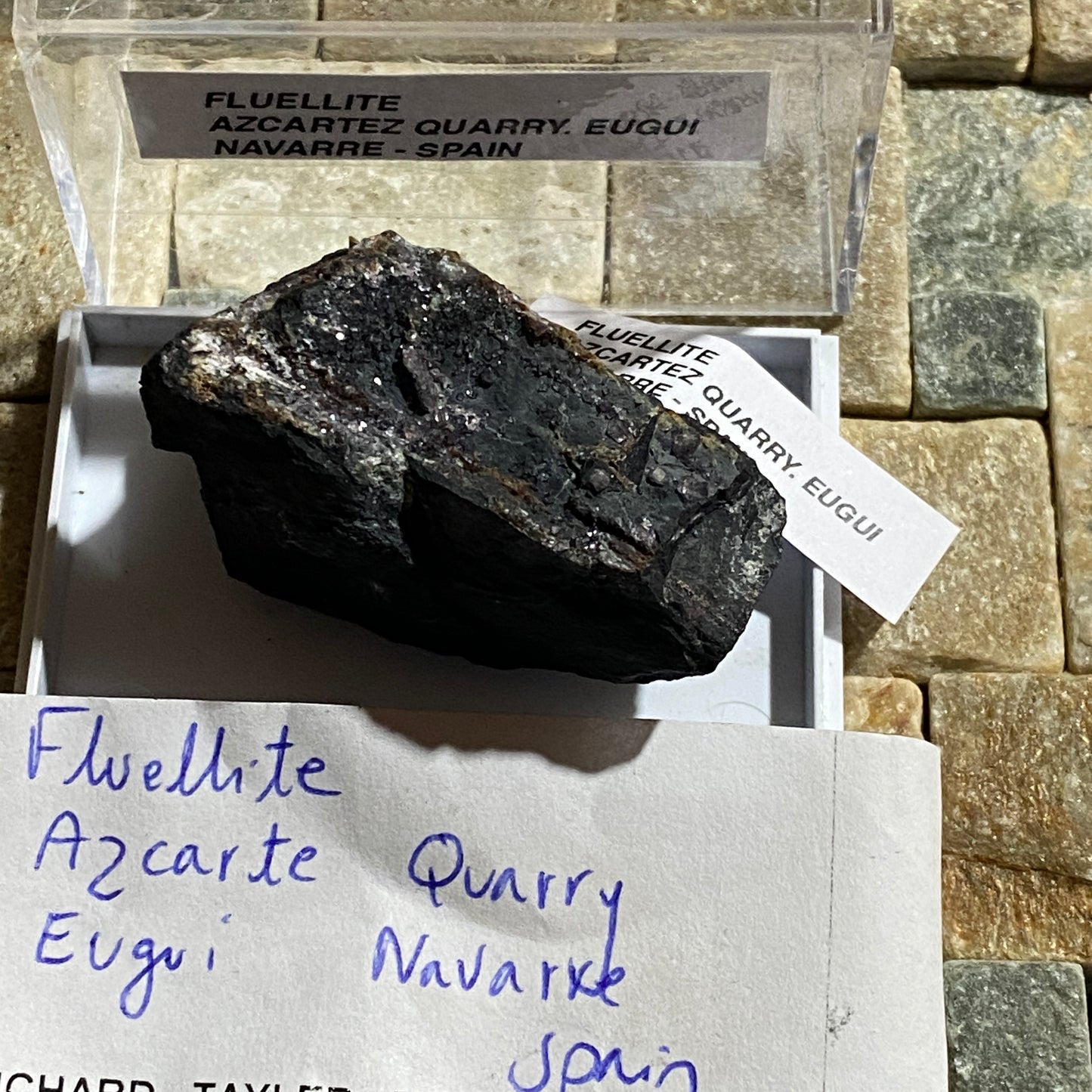 FLUELLITE/METAVARISCITE ON MATRIX : AZCARTE QUARRY, SPAIN 31g MF4684