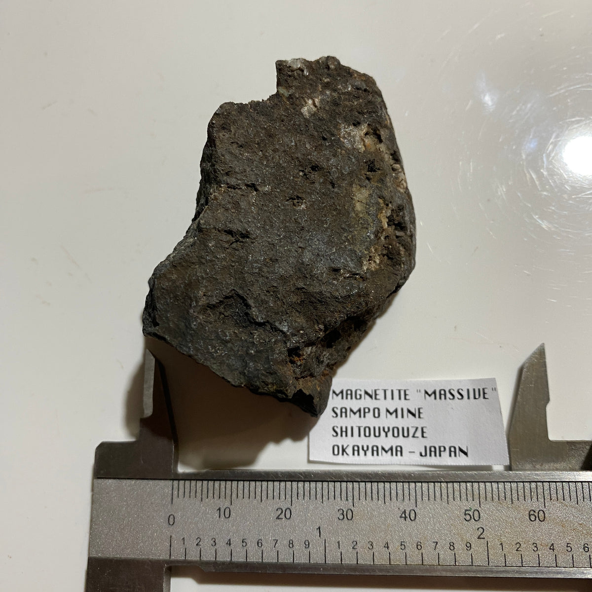 MAGNETITE "MASSIVE" : SAMPO MINE, OKAYAMA PREFECTURE, JAPAN  122g MF5347