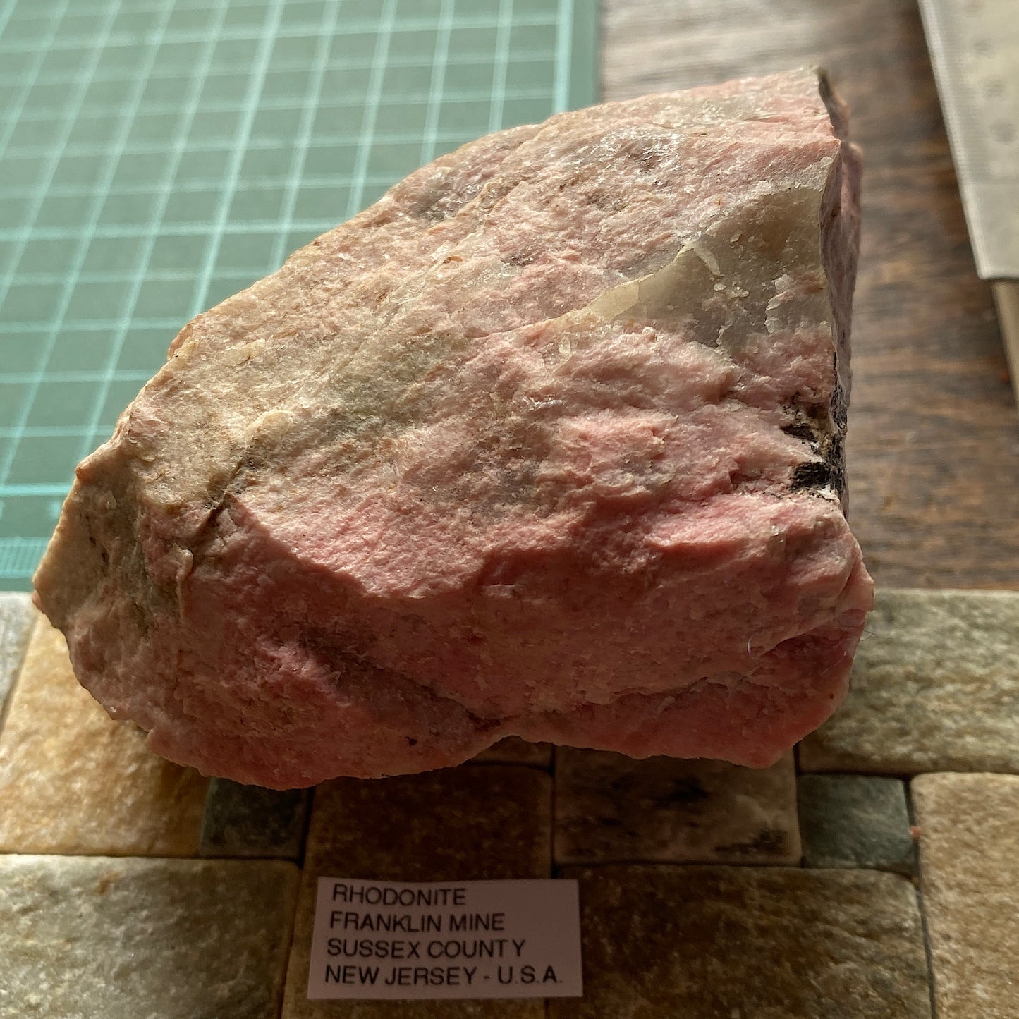 RHODONITE - FRANKLIN MINE, SUSSEX CO. NEW JERSEY, U.S.A. 439g MF4466