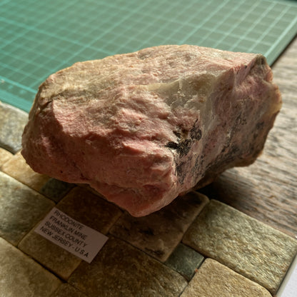 RHODONITE - FRANKLIN MINE, SUSSEX CO. NEW JERSEY, U.S.A. 439g MF4466