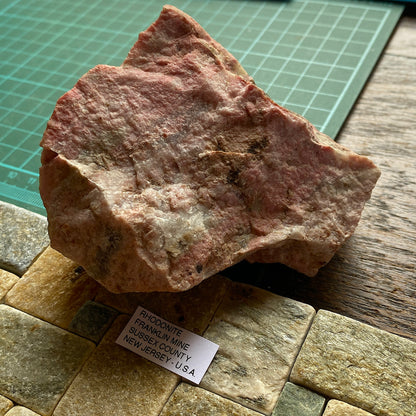 RHODONITE - FRANKLIN MINE, SUSSEX CO. NEW JERSEY, U.S.A. 439g MF4466