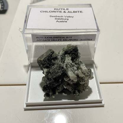 RUTILE/CHLORITE/ALBITE EXQUISITE SPECIMEN : SEEBACH VALLEY, AUSTRIA 30g MF4679