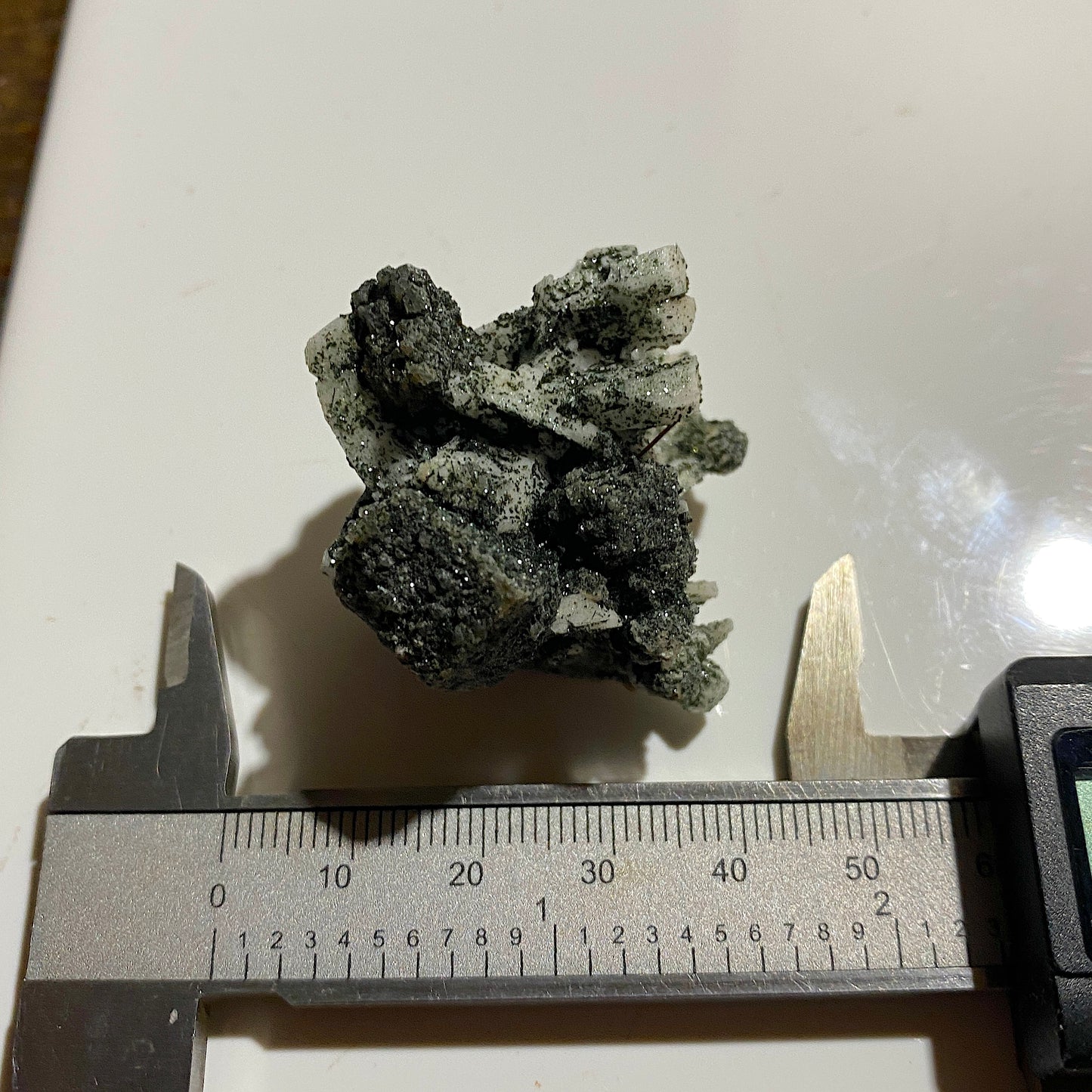 RUTILE/CHLORITE/ALBITE EXQUISITE SPECIMEN : SEEBACH VALLEY, AUSTRIA 30g MF4679