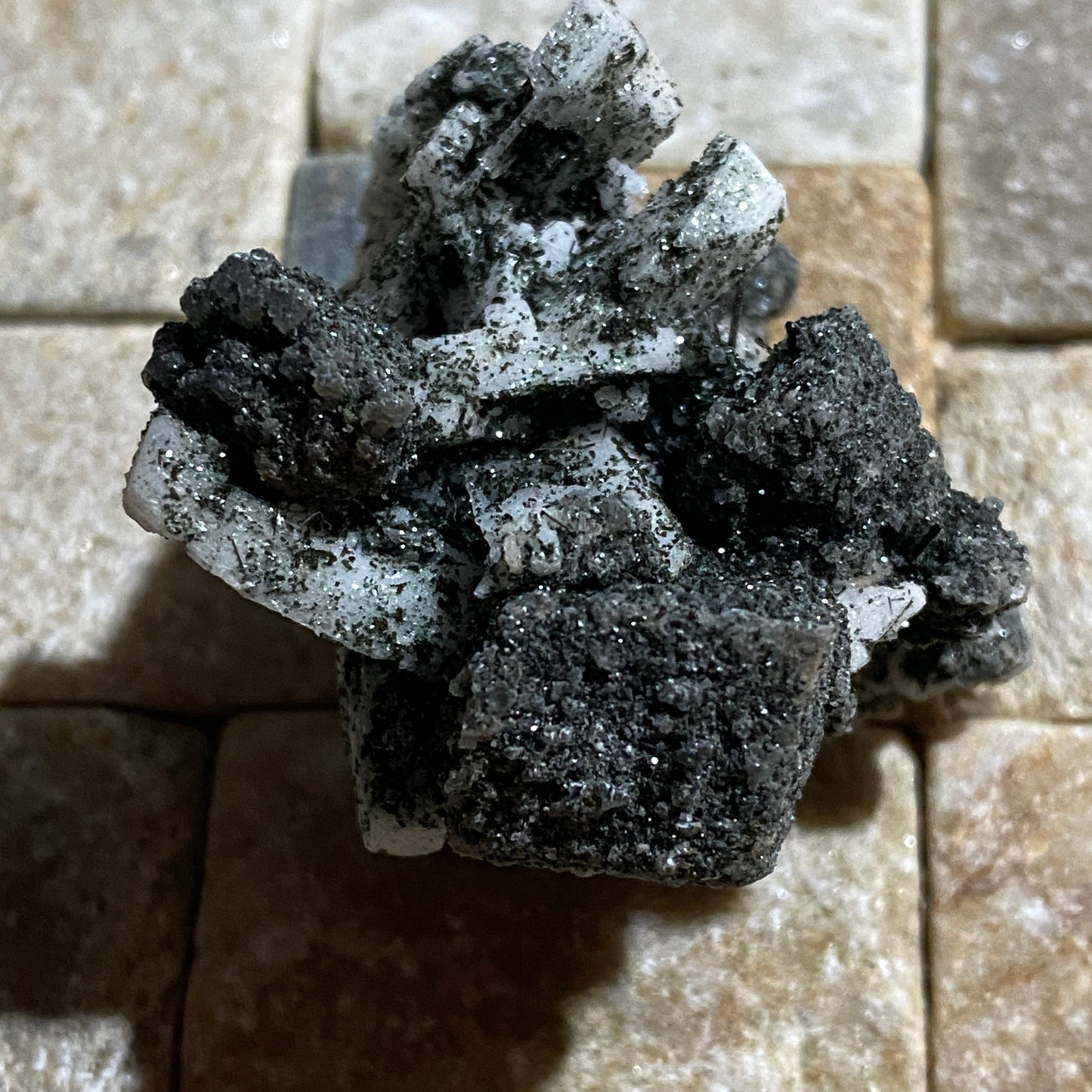 RUTILE/CHLORITE/ALBITE EXQUISITE SPECIMEN : SEEBACH VALLEY, AUSTRIA 30g MF4679