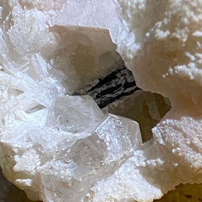 INDICOLITE TOURMALINE IN ALBITE : STAK NALA, HAROMOSH MTS, PAKISTAN 28g. MF5349