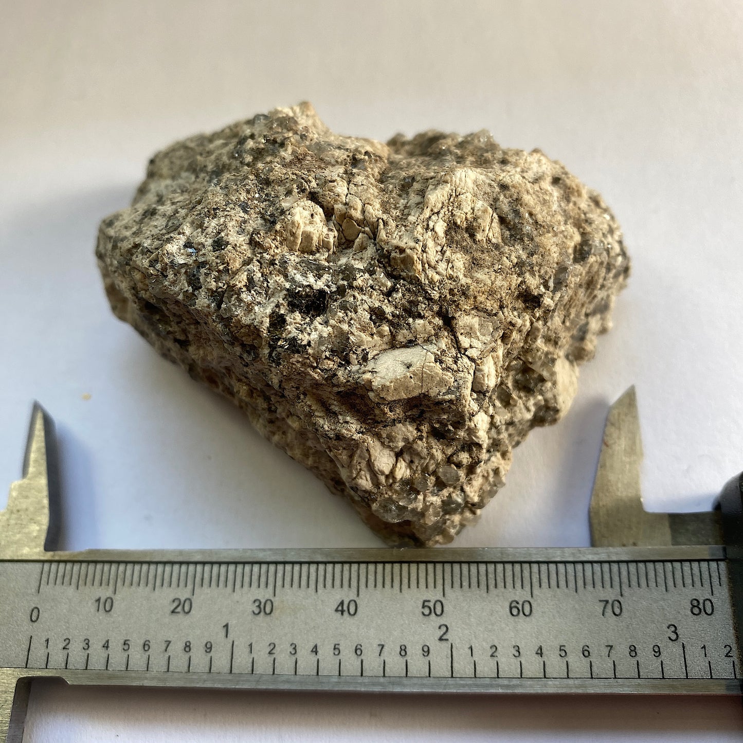 LUNDY ISLAND GRANITE BRITISH PALEOGENE VOLCANIC PROVINCE, 138g MF1451