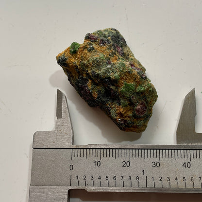 PYROPE/DIOPSIDE /ETC : NORDFJORD, VESTLAND, NORWAY. 20g MF5350